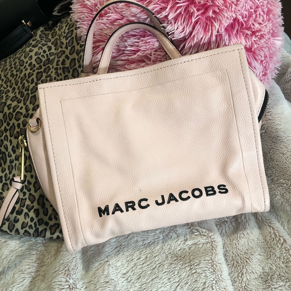 Marc Jacobs light pink leather handbag